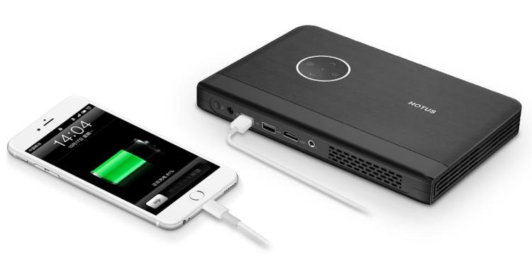 Najlepszy projektor 2024 roku może ładować Twój telefon